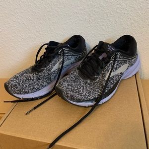 Brooks Launch 5 Running Shoe